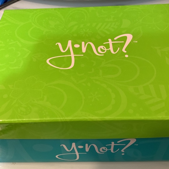 Women’s Y-not? Red scheme pumps. - Picture 12 of 13